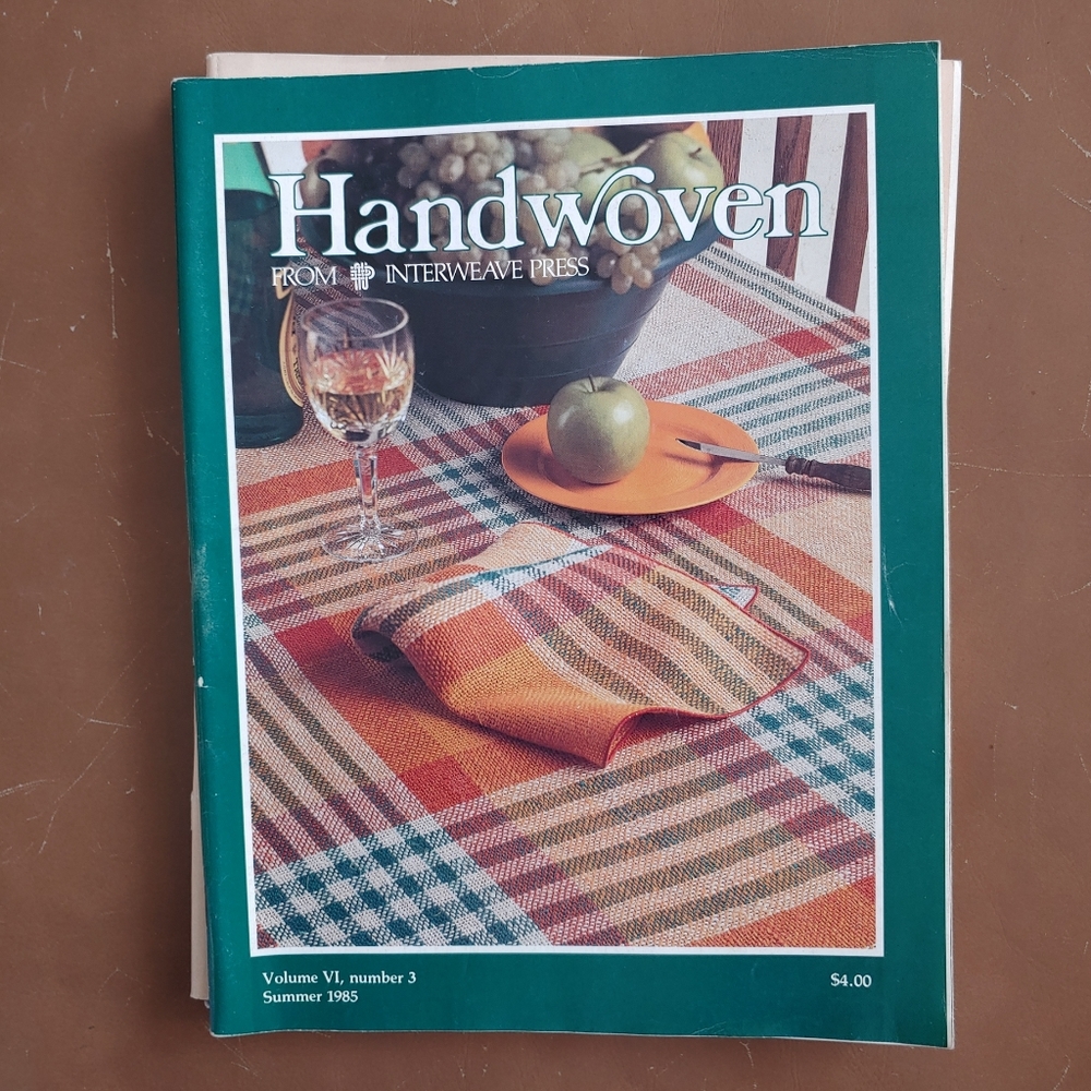 HANDWOVEN Weaving Magazine 1985 - Picture 4 of 10